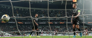 Beşiktaş gruptan çıkma şansını zora soktu
