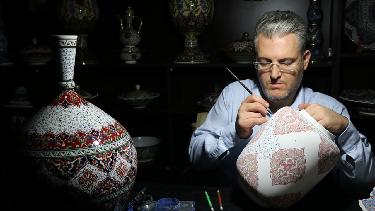 Dumanlar, çevresindekiler tarafından çalışmalarının "sıra dışı" bulunduğunu ve çok beğenildiğini anlattı.