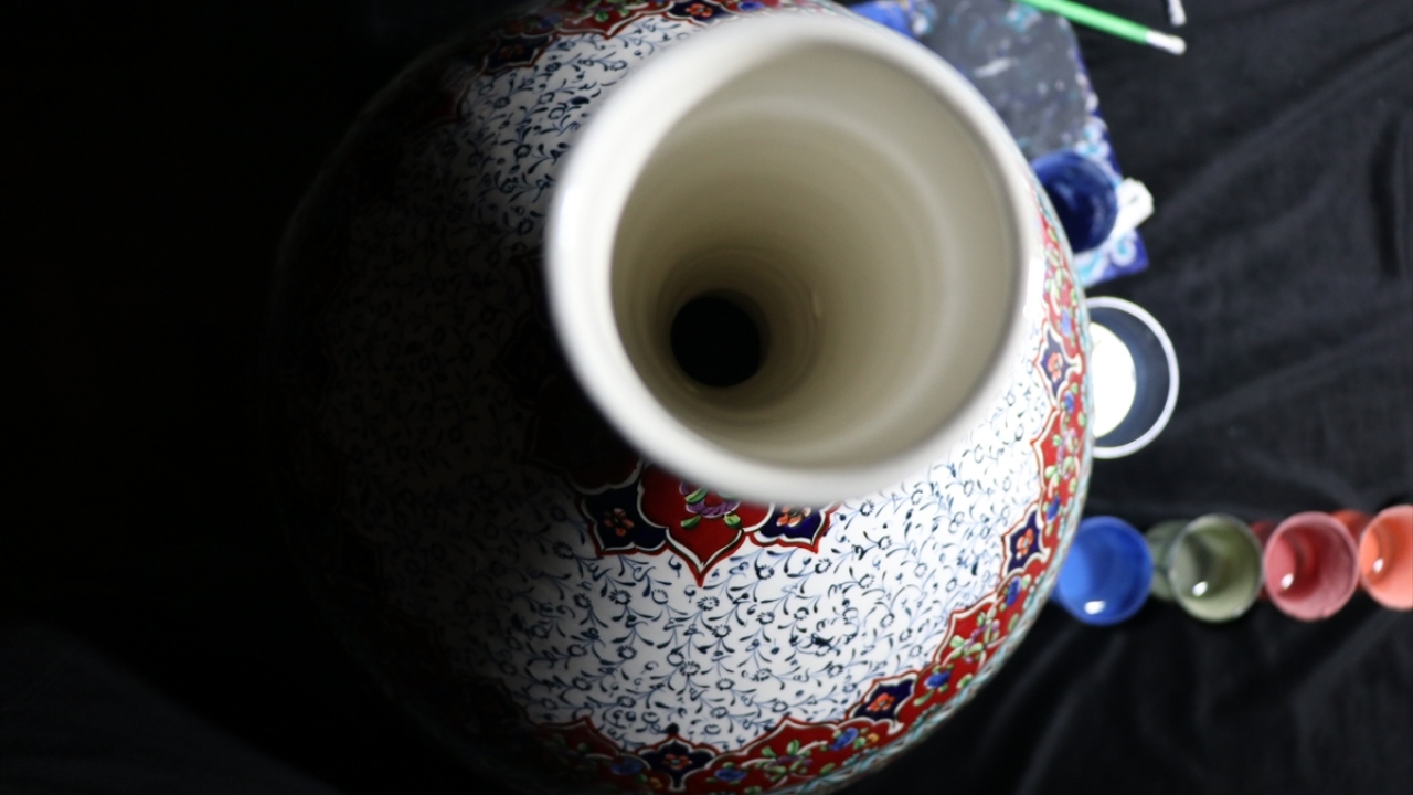 Mustafa Dumanlar, Topkapı Sarayı`ndaki kutsal emanetleri çiniye aktarıp bir koleksiyon oluşturmayı planladığını sözlerine ekledi.