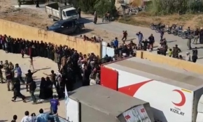 Türkiye'den Tel Abyadlı sivillere yardım