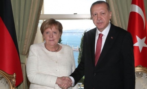 Cumhurbaşkanı Erdoğan ile Merkel telefonda görüştü