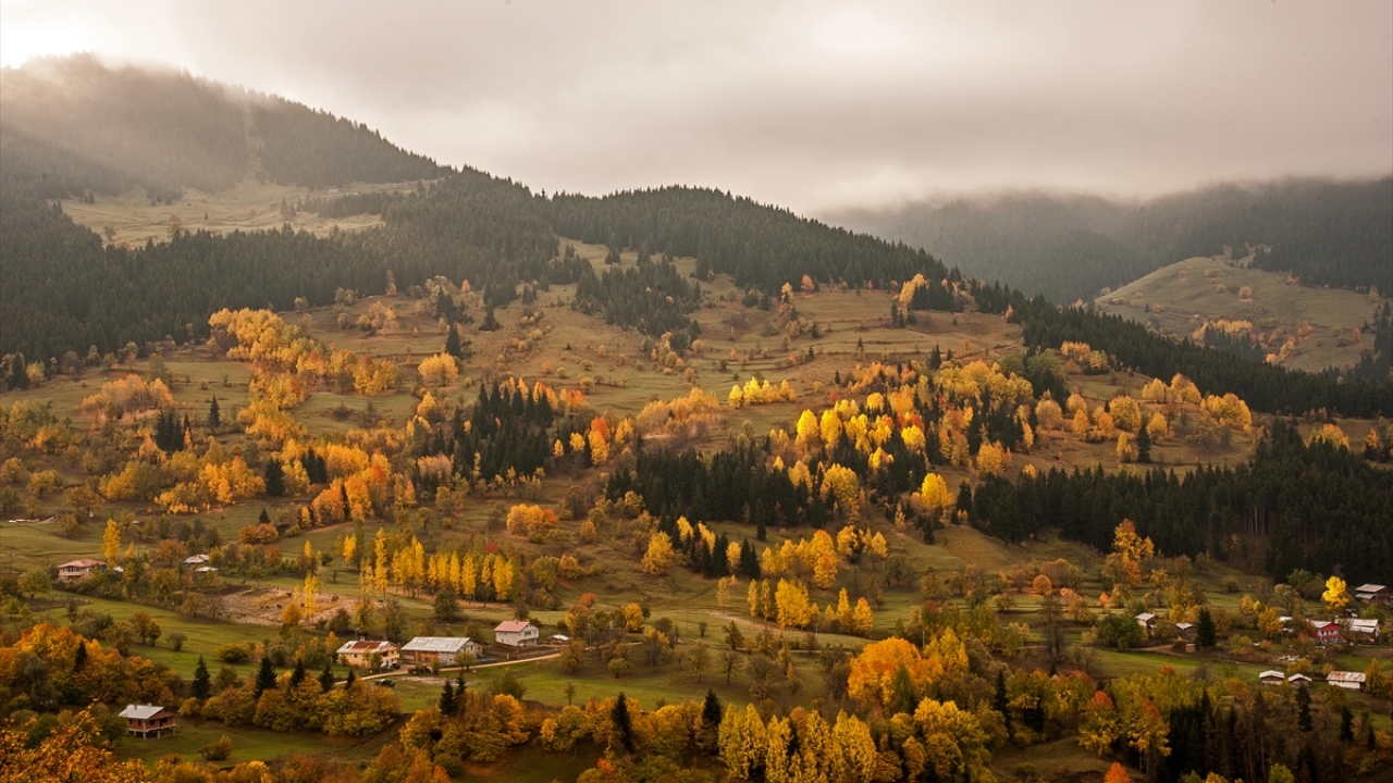 Artvin`in otantik bir turizm bölgesi olduğunu ifade eden Vali Doruk,