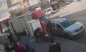 Motorsiklet hırsızlarına böyle engel oldu