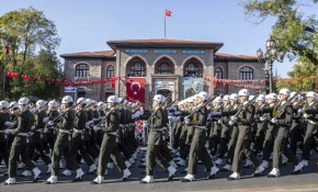 Başkentte 29 Ekim kortej yürüyüşü yapıldı