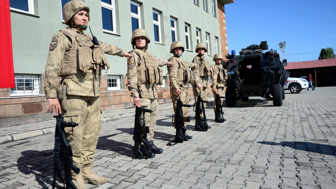 Özden, kanunların verdiği yetkiler çerçevesinde görevlerini en işi şekilde yerine getirmeye gayret ettiklerini vurguladı.