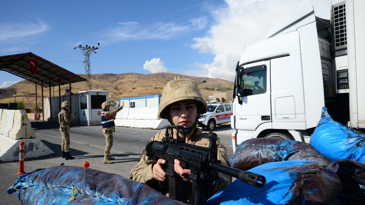 "Bir kadın olarak bu mesleği yapmaktan onur duyuyorum."