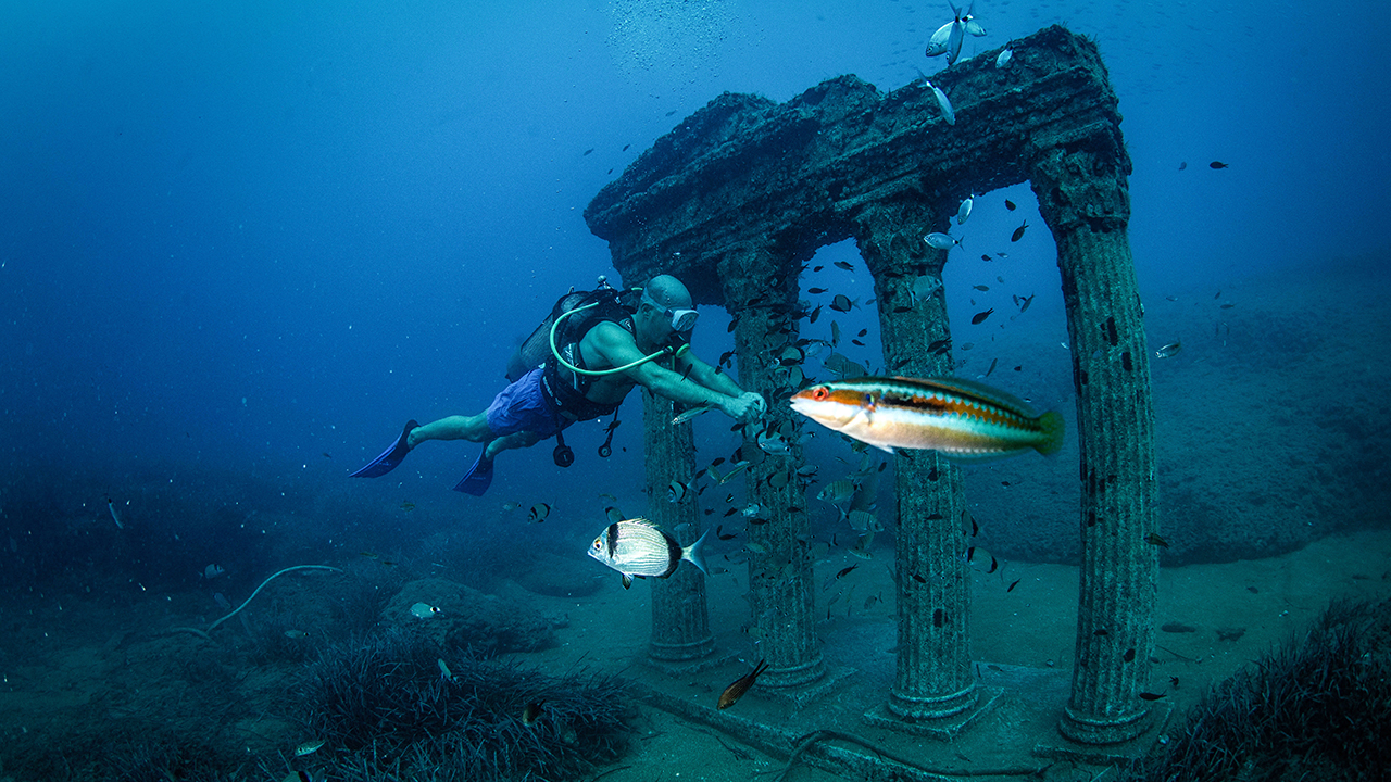 İstanbul ve Marmara, Ege, Akdeniz, Karadeniz Bölgeleri Deniz Ticaret Odası (İMEAK) Antalya Şubesi tarafından Manavgat ilçesinde yaptırılan Side Sualtı Müzesi, 31 Ekim 2015 tarihinde açıldı.