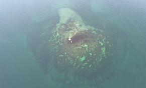 Depremden sonra batan Vordonisi adası havadan fotoğraflandı