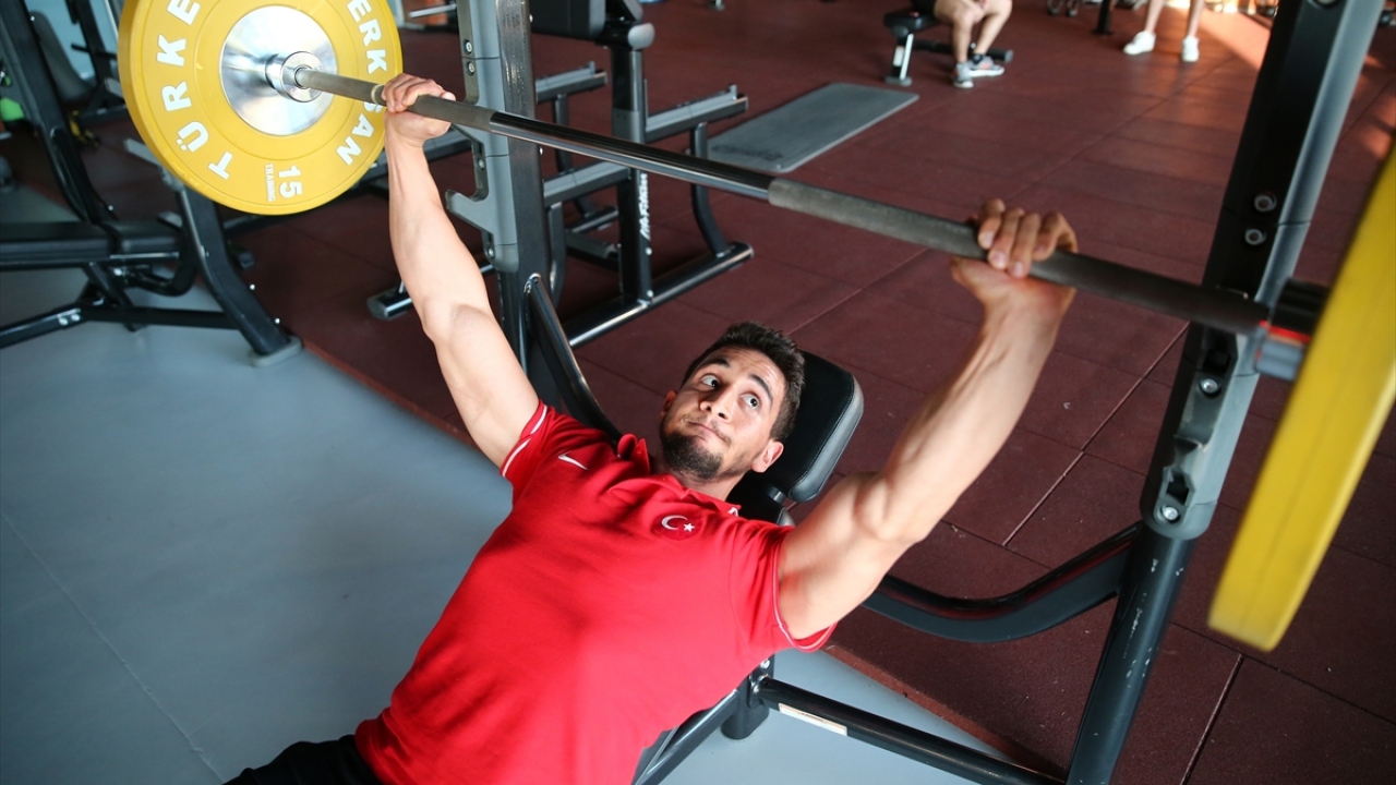 Fatih, organizasyonlara katılmasında emeği geçen ve kendisine her türlü desteği veren başta Gençlik ve Spor Bakanı Mehmet Muharrem Kasapoğlu olmak üzere federasyon yöneticilerine ve diğer ilgililere teşekkür etti.