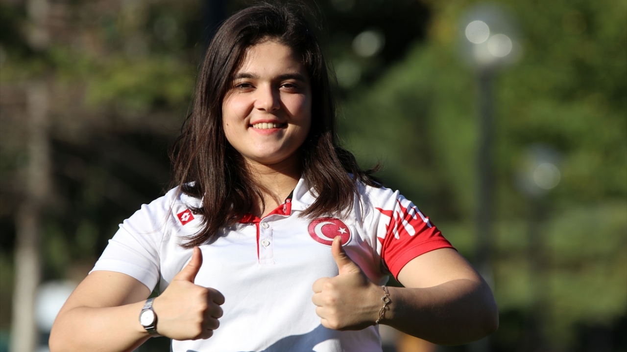 "Önemli olan Türk bayrağını en yükseğe çıkarmak"