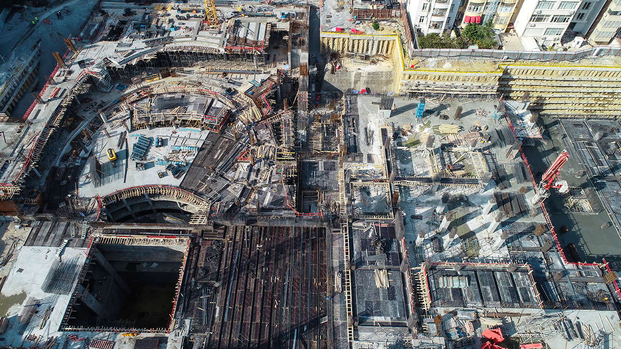 Beyoğlu Belediye Başkanı Haydar Ali Yıldız, "Yeni AKM`nin genel inşaatının yüzde 20`si, kaba inşaatının ise yüzde 60`ı tamamlandı." dedi. 