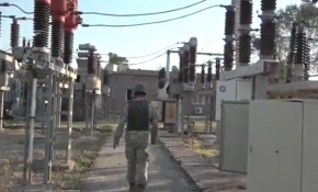 Mehmetçik Rasulayn'ın elektrik trafolarını onarıyor