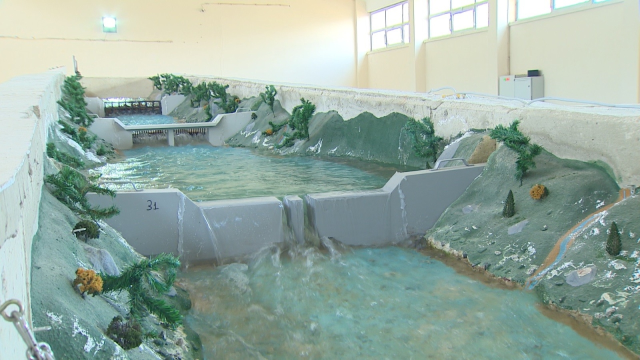 DSİ Genel Müdürlüğü’ne bağlı 22. Bölge Müdürlüğü tarafından taşkın olaylarına dikkat çekmek ve halkı bilinçlendirmek amacıyla dünyadaki ilk Taşkın Müzesi kurulma çalışmaları sürüyor.