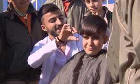 Dünya İyilik Günü'nde çocuklara ücretsiz tıraş