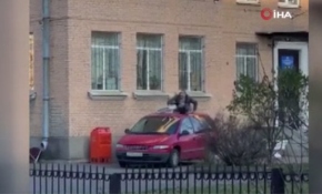 Kelepçelendiği radyatörü koparıp karakoldan kaçtı