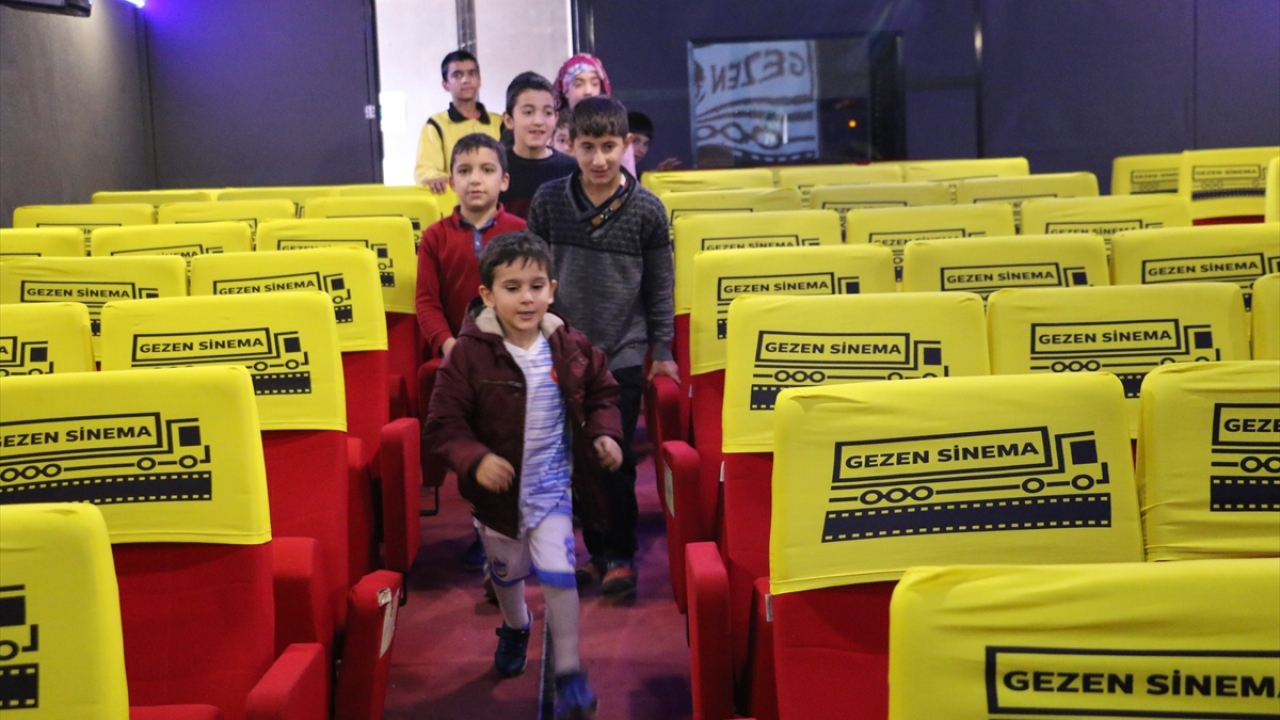 "Çocukların yüzünü güldürebiliyorsak ne mutlu bize"