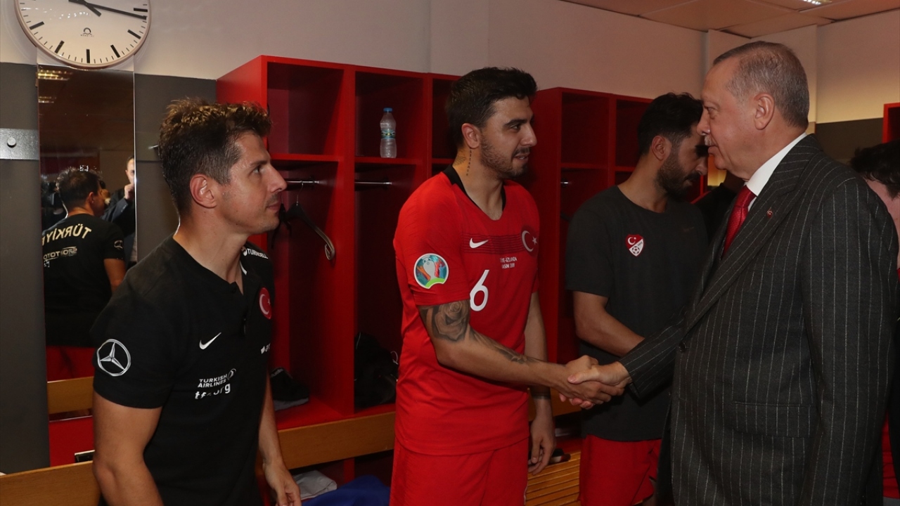 "Sporcularımızı kutluyorum"