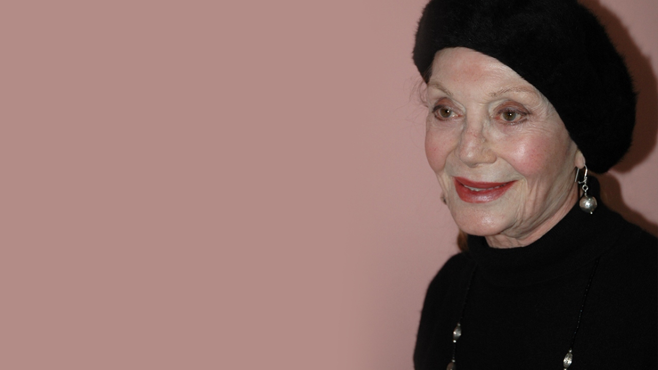 Kenter, 9 Mart 2007`de Aydın`da "Anna Karenina" adlı oyunu sergiledi. (Arşiv)