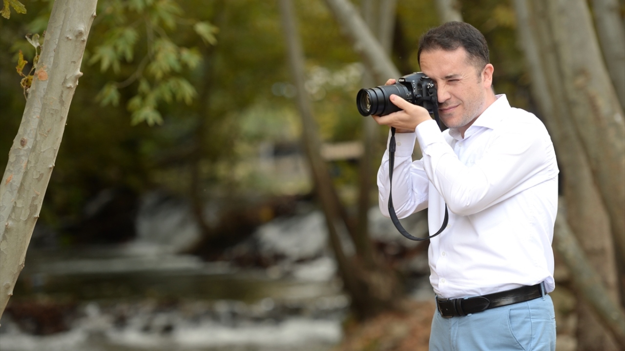 Savur Kaymakamı Bayram Türker, yaptığı açıklamada, Mardin`in tarihi, kültürü ve taş yapılarıyla Türkiye`nin en güzel şehirlerinden biri olduğunu söyledi.