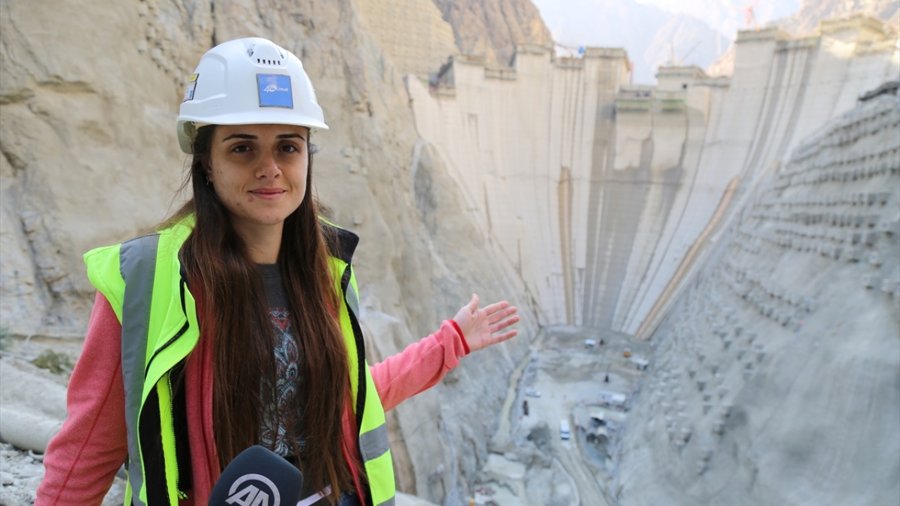İnşaat mühendisi Nihan Akkaya, yaptığı açıklamada, 1,5 yıldır projede görev aldığını söyledi.