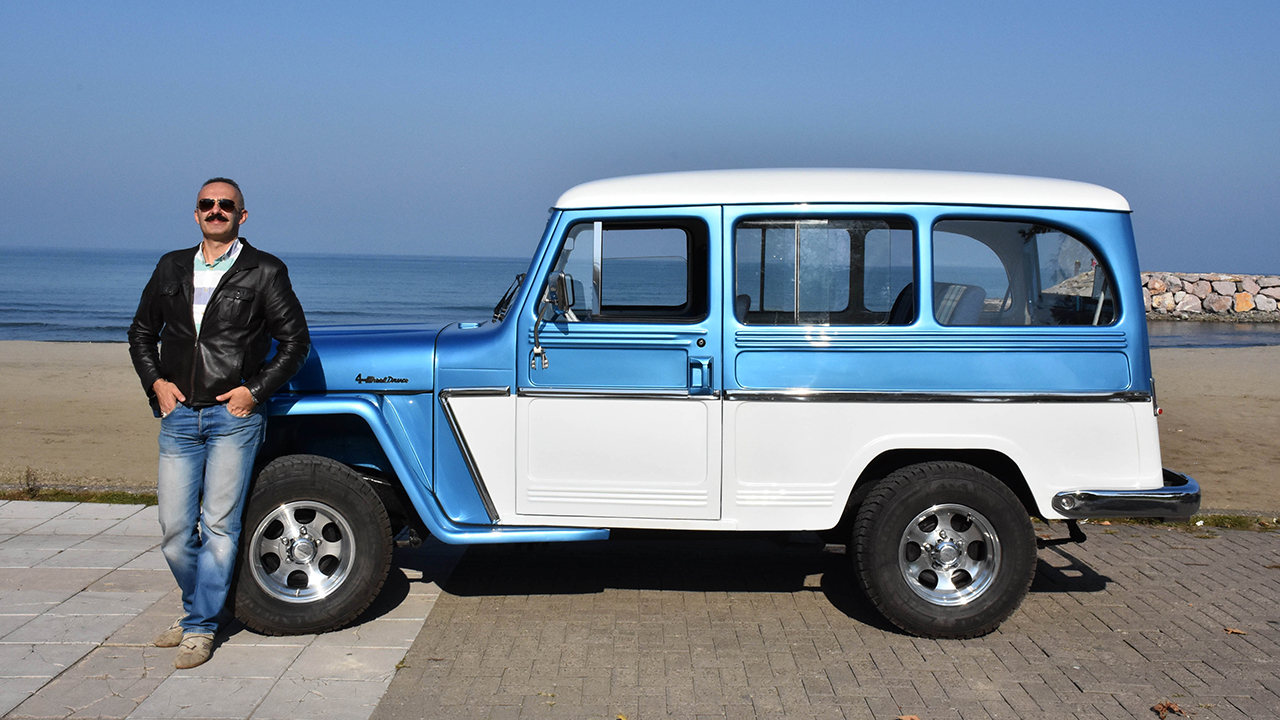 Rizeli olan ve küçük yaştan itibaren ilgi duyduğu antika ve eski eşyaları biriktirerek evinde muhafaza eden Ödemiş, klasik otomobil alma hayali kurmaya başladı.
