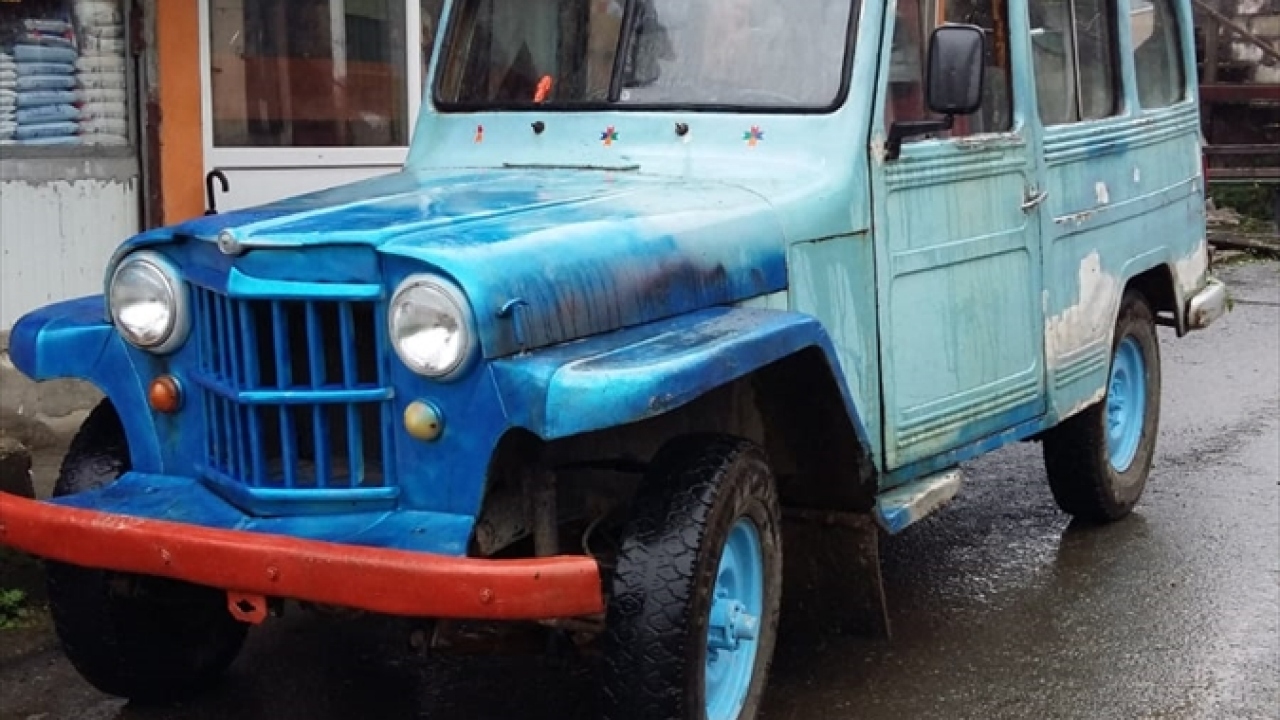 Ödemiş, Ordu`nun yanı sıra farklı illerdeki oto tamircileri aracılığıyla 60 bin lira harcayarak aracını orjinaline uygun yeniledi. 