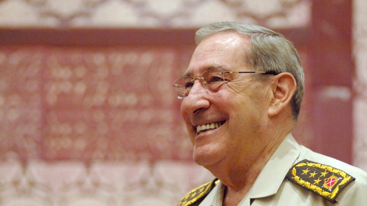 Büyükanıt, 3 Temmuz 2007`de "İpekyolu 2007 General-Amiral Semineri"nin açılışına katıldı. (Arşiv)