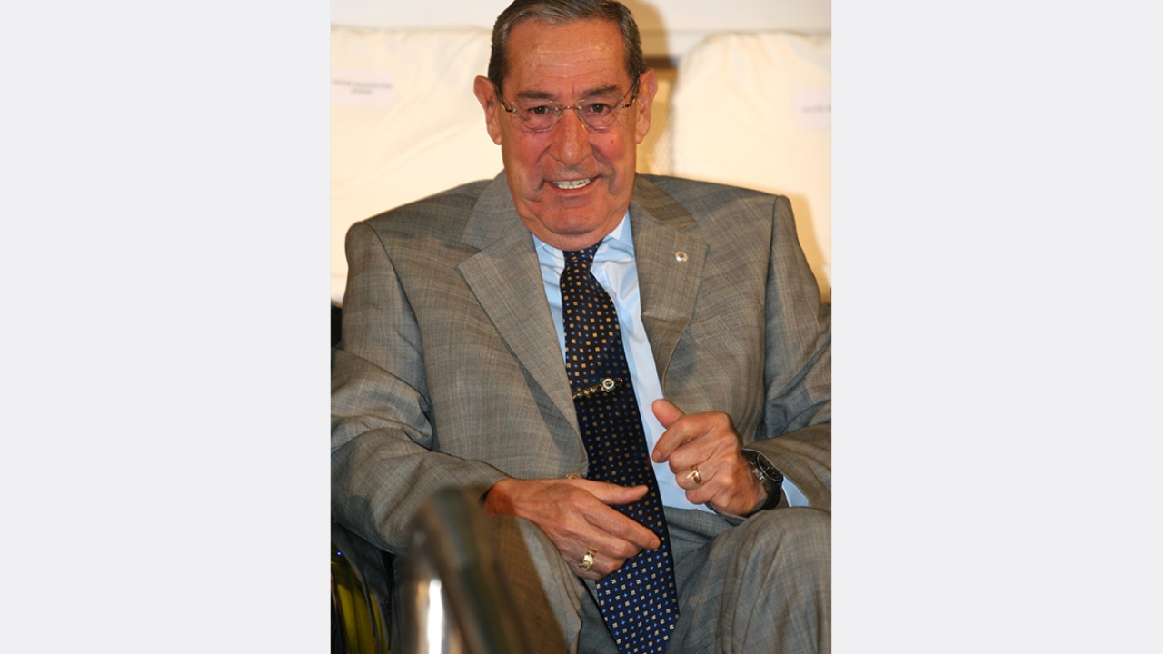 Büyükanıt,9 Eylül 2007`de Fenerbahçe Kulübünün 100. yıl etkinlikleri çerçevesinde verilen konsere katıldı. (Arşiv)