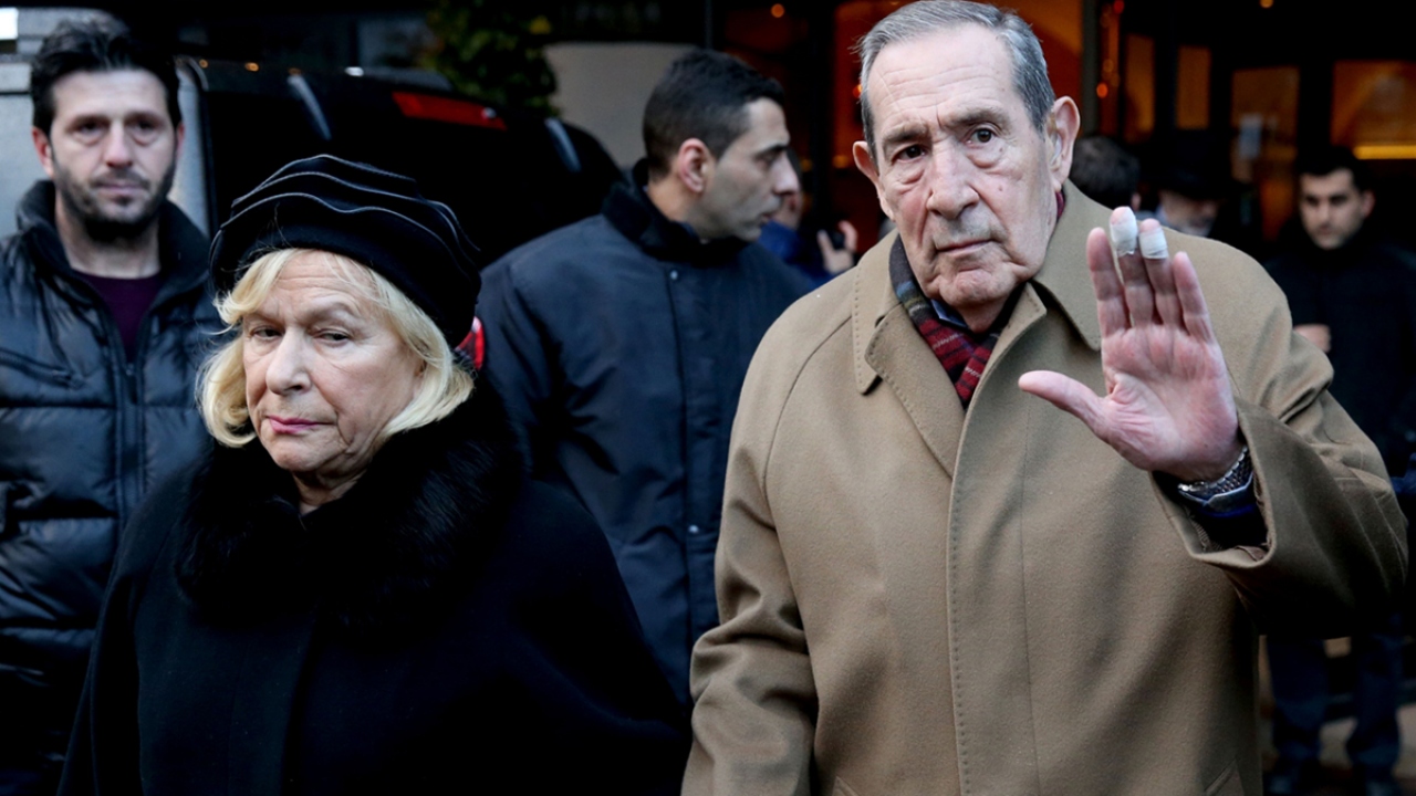 Büyükanıt ve eşi Filiz Büyükanıt, 22 Ocak 2016`da vefat eden işadamı Mustafa Koç için düzenlenen taziyeye katıldı.(Arşiv)