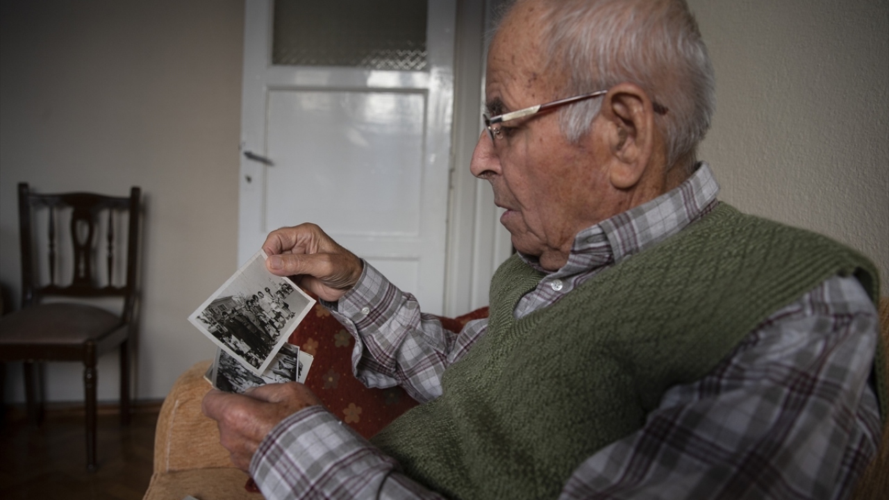 Dağdevir, öğretmenlikle geçirdiği ömrünü öğrencilerine adadığını söyledi.