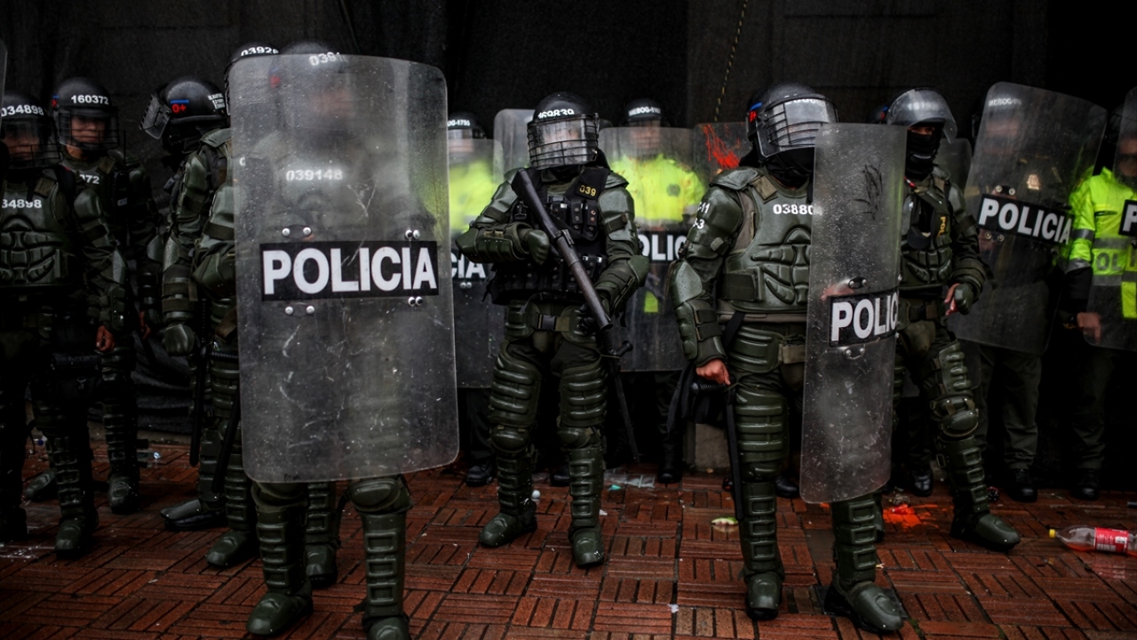 Olaylarda 7 polisin yaralandığı belirtildi. 