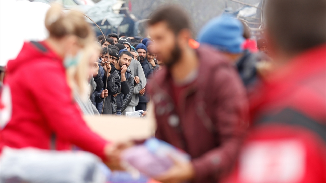 Vucjak Kampı`nın kanton sınırları dışına taşınması gerektiğini kaydeden Ruznic, Kınık`ın ziyaretinin bölgedeki göçmen meselesinin uluslararası arenaya taşınmasına önemli katkı sağlayacağını sözlerine ekledi.