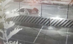 Çalınan araçta bulunan oğullarının eşyalarını istiyorlar