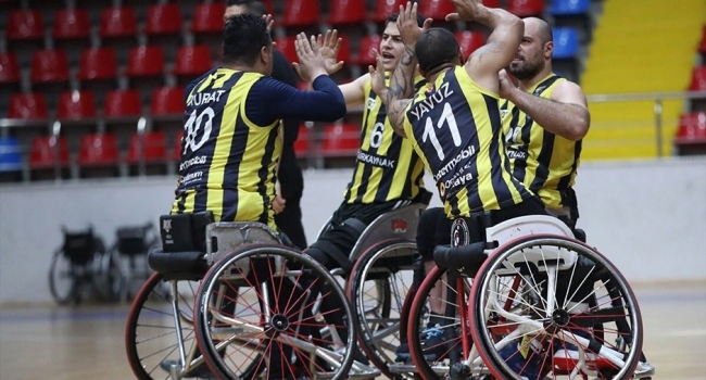 Derbide kazanan Fenerbahçe