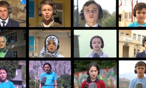 Köy okulunda okuyan öğrencilere verilen eğitimler özel kliple taçlandırıldı