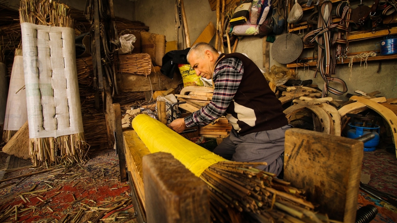 "Üretimini yaptığım yastıkları 12 liradan toptan satıyorum"