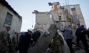 Arnavutluk'ta 6,2 büyüklüğünde deprem