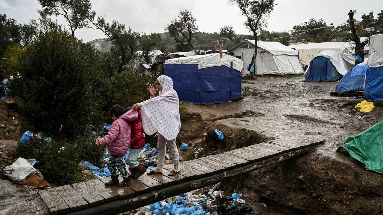 Almanya`da uluslararası ilişkiler okumak isteğini söyleyen Halili, Yunanistan`da beklediğini bulamadığını, Almanya`ya ulaşmak için elinden gelen her şeyi yapacağını dile getirdi.