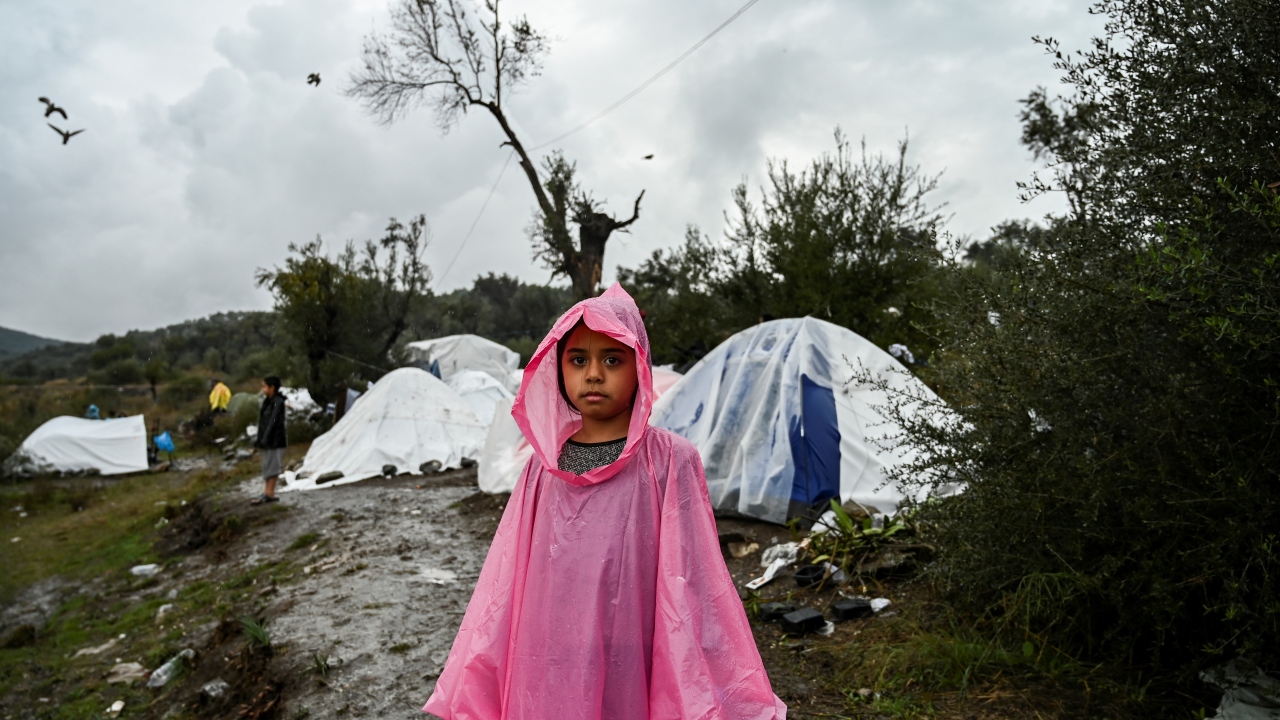 Kamptaki sağlık hizmetlerine erişimin kolay olmadığını belirten Habibi, "Burada doktora ulaşmak çok zor. En az bir hafta önceden randevu almak gerekiyor." dedi.