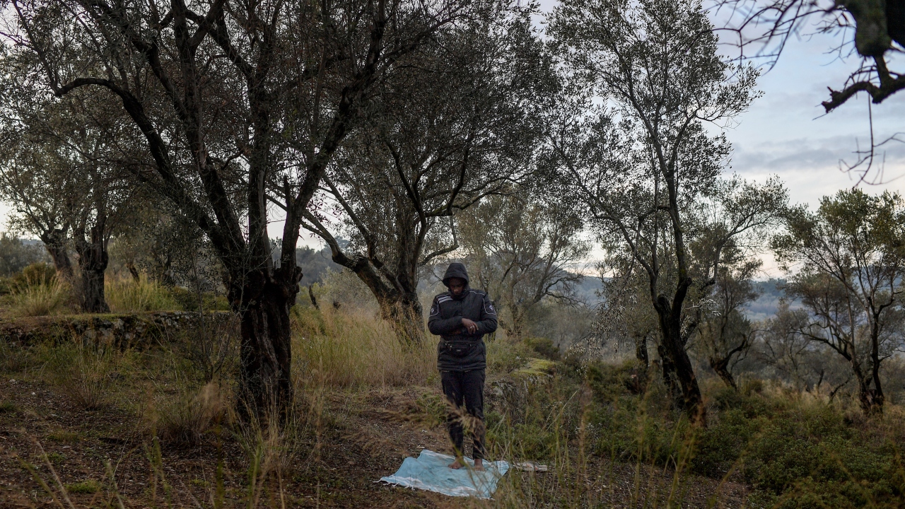 Sınır Tanımayan Doktorların yaptığı açıklamada, "Moria kampındaki insanların ruhsal ve fiziksel sağlıkları sürekli risk altında. Yunanistan ve Avrupa Birliği hemen harekete geçmeli." ifadesi kullanılmıştı.