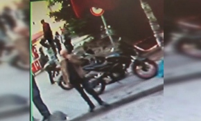 Fotoğraf uğruna çıktıkları merdivenlerden düştüler