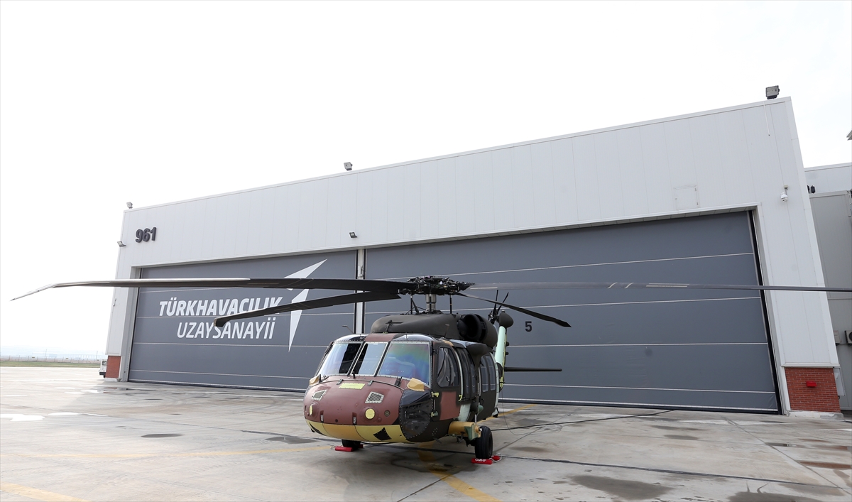 ASELSAN`daki prototipe şirket tarafından geliştirilen sistemlerin entegre edildiğini dile getiren Elagöz, testler biter bitmez ilk uçuşa geçileceğini belirtti.