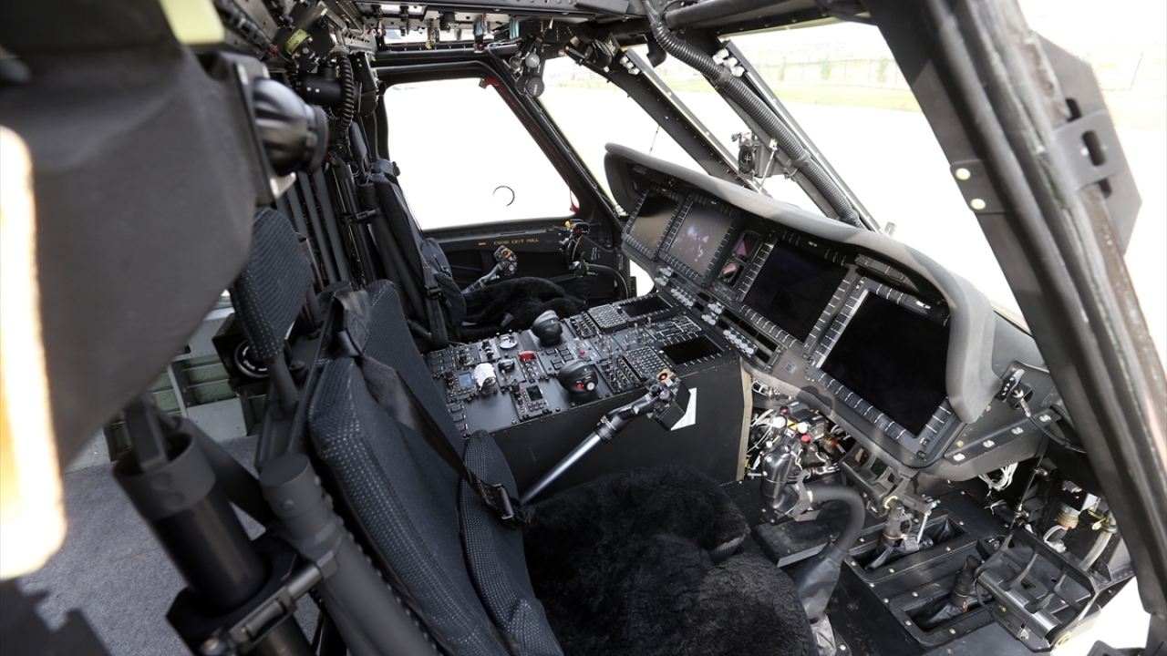 Helikopter platformlarına yönelik çalışmalar kapsamında 53`üncü Atak helikopterini güvenlik güçlerine teslim ettiklerini belirten Yıllıkçı, ayrıca Gökbey Helikopteri Projesi`nin planlandığı şekilde devam ettiğini bildirdi.