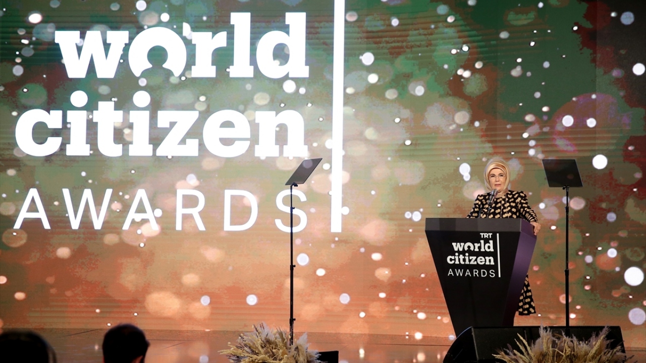Emine Erdoğan, TRT World Citizen Ödül töreninde konuşma yaptı.