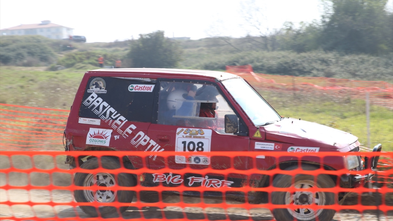 Kadın pilot olduğu için olumlu tepki aldığını, özellikle seyircilerin tezahürat yaparak daha çok destek olduğunu vurgulayan Şatır, bundan sonraki yaşamında da yarışlara devam etmeyi düşündüğünü aktardı.