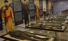 Müzedeki mumyalar resmedildi