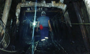 Yerin yüzlerce metre altında çalışıyorlar