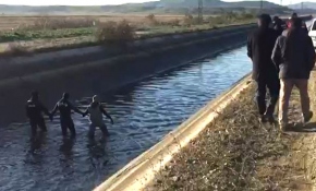 Edirne'de aracı su kanalında bulunan avukatı arama çalışmaları