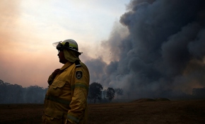 Avustralya yangınlarla baş edemiyor