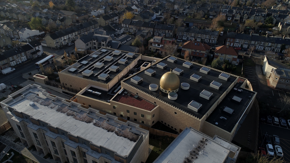 Murad önderliğinde başlayan projede, 2009`da arazi satın alındı. 